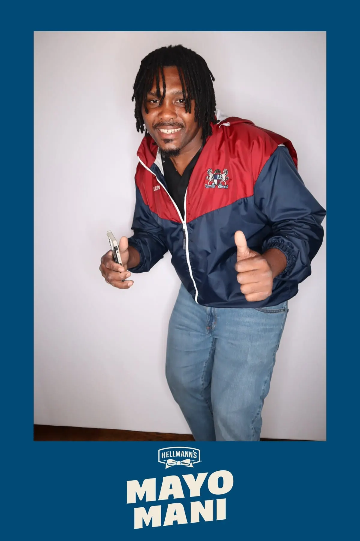 Guest giving a thumbs up at the Hellmann's Mayo Mani activation