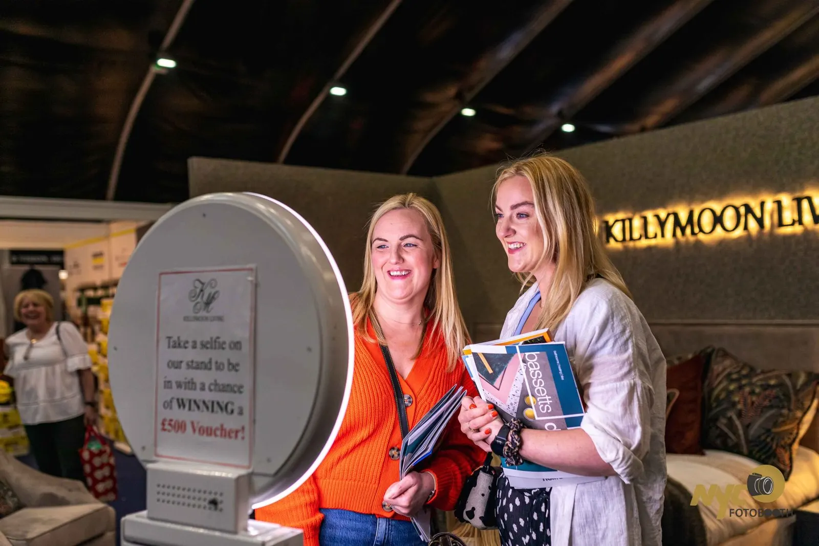 Photo experience drawing traffic to an exhibition stand